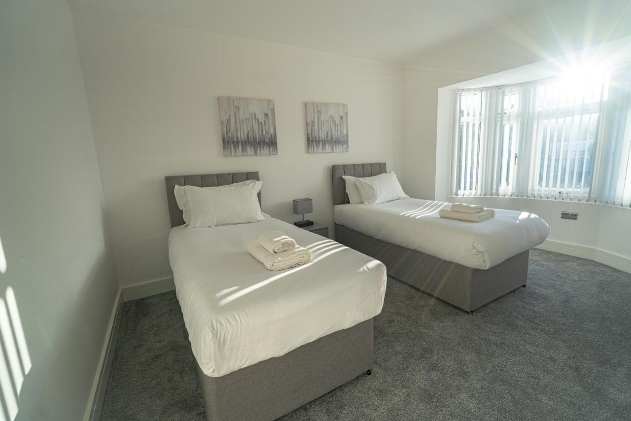 Newly Refurbished Modern 4 Bed Detached House ! Villa Oxford Exteriör bild